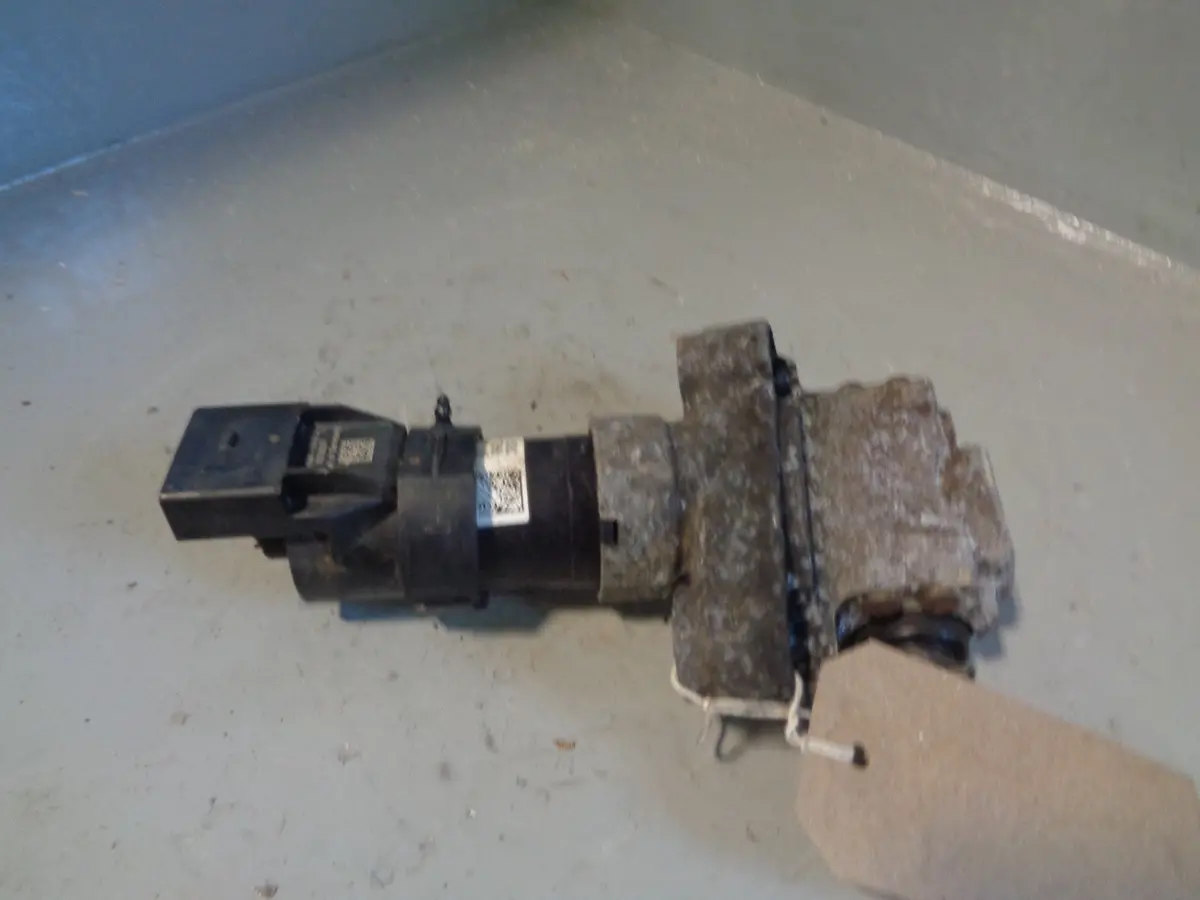Porsche Cayenne 958 92A Parking Brake Actuator 7P0609616 Near Side 2011 To 2014 1