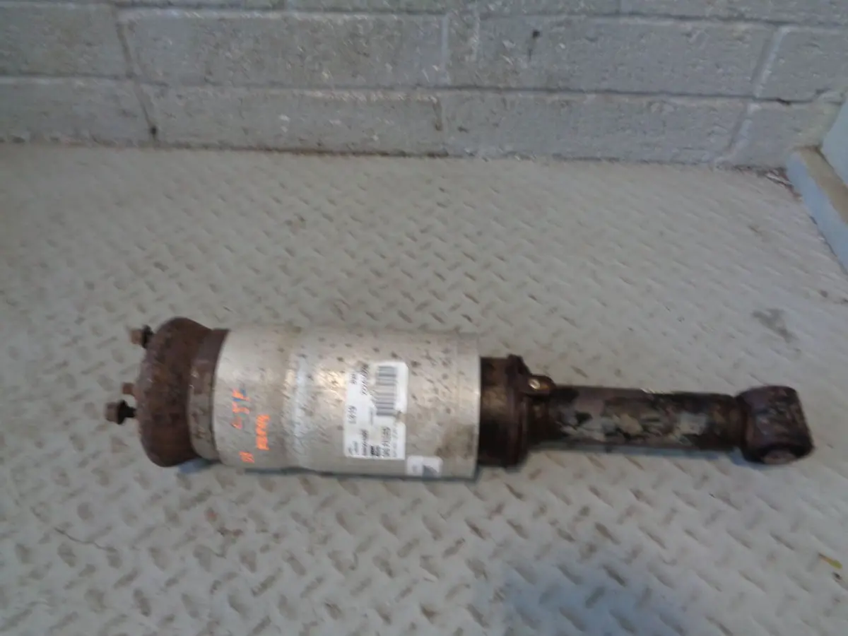 Discovery 3 Front Suspension Airbag Shock Absorber Strut Land Rover Rnb501580 1
