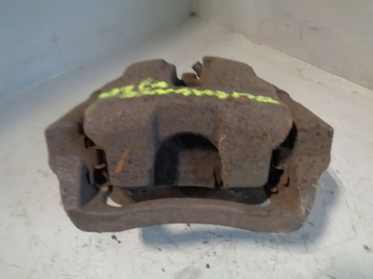 Range Rover L322 Brake Caliper With Carrier Near Side Rear 2006 To 2009 1
