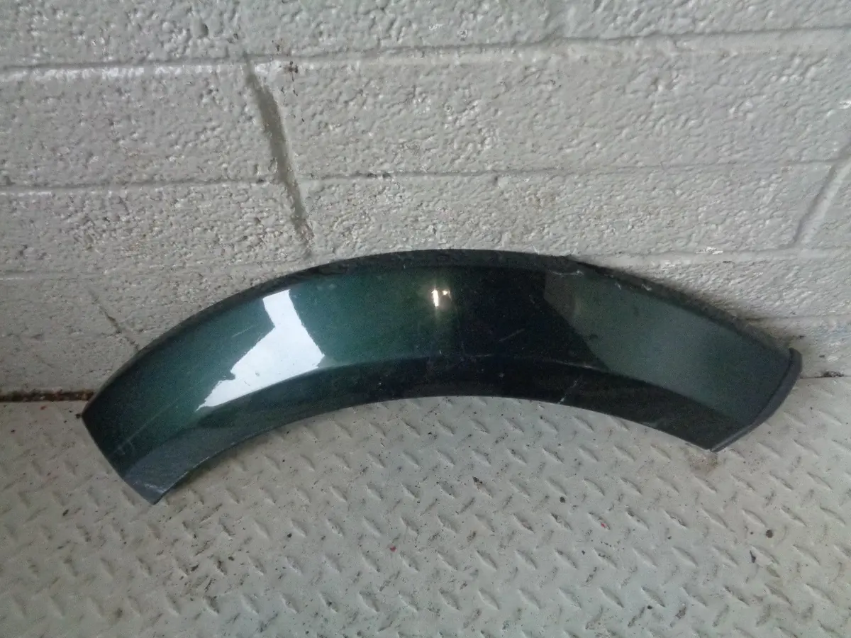 Discovery 4 Arch Trim Near Side Rear Quarter Galway Green 2009 To 2014 K02103 1