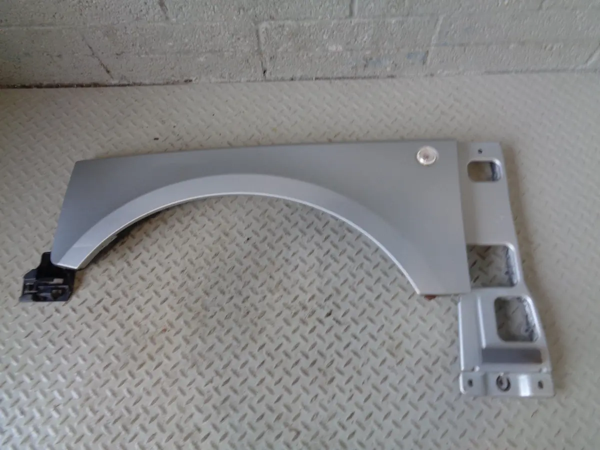 Range Rover L322 Wing Near Side Zermatt Silver Facelift 2006 To 2010 R04014 1