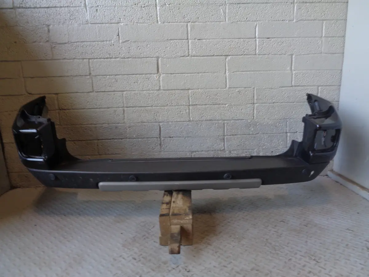 Freelander 1 Rear Bumper Java Black Land Rover 2004 To 2006 R30055 1
