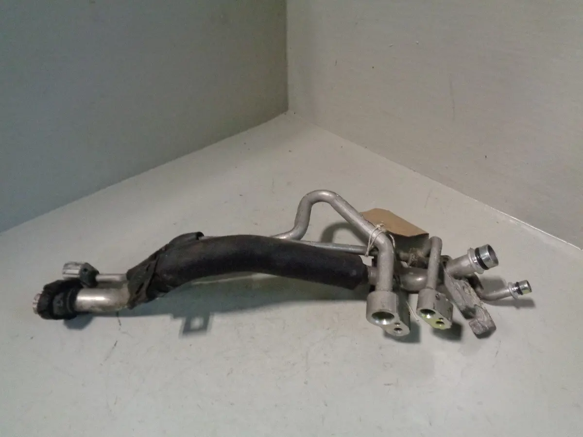 Discovery 3 Air Conditioning Pipe Junction 2.7 Tdv6 Land Rover 2004 To 2009 1