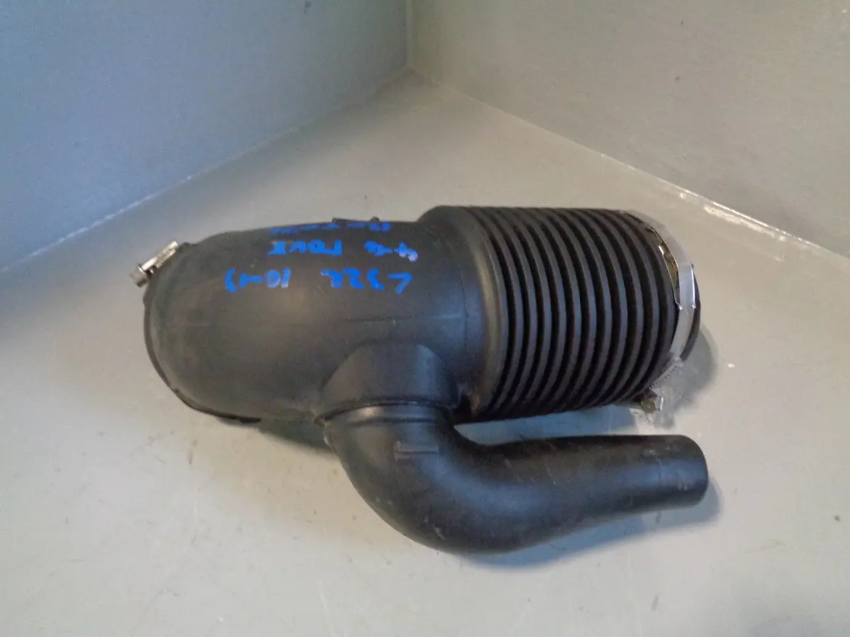 Range Rover L322 Air Intake Pipe 4.4 Tdv8 Bh42-9F876-Aa 2010 To 2013 1