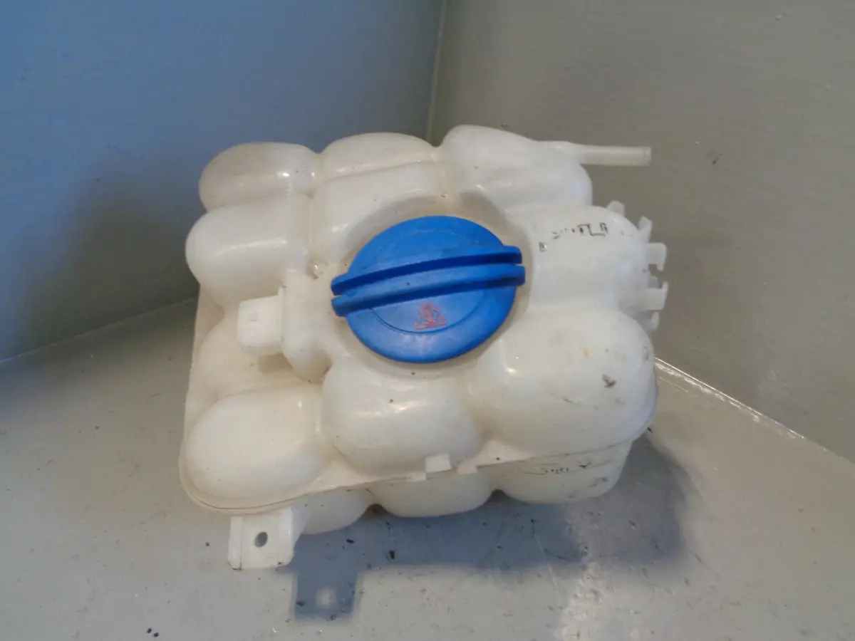 Porsche Cayenne 958 92A Header Coolant Expansion Tank 3.0 V6 Tdi 2011 To 2014 1