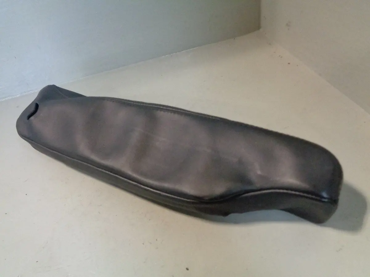 Range Rover Sport Armrest Black Leather Near Side Front Cover L320 B03083 1