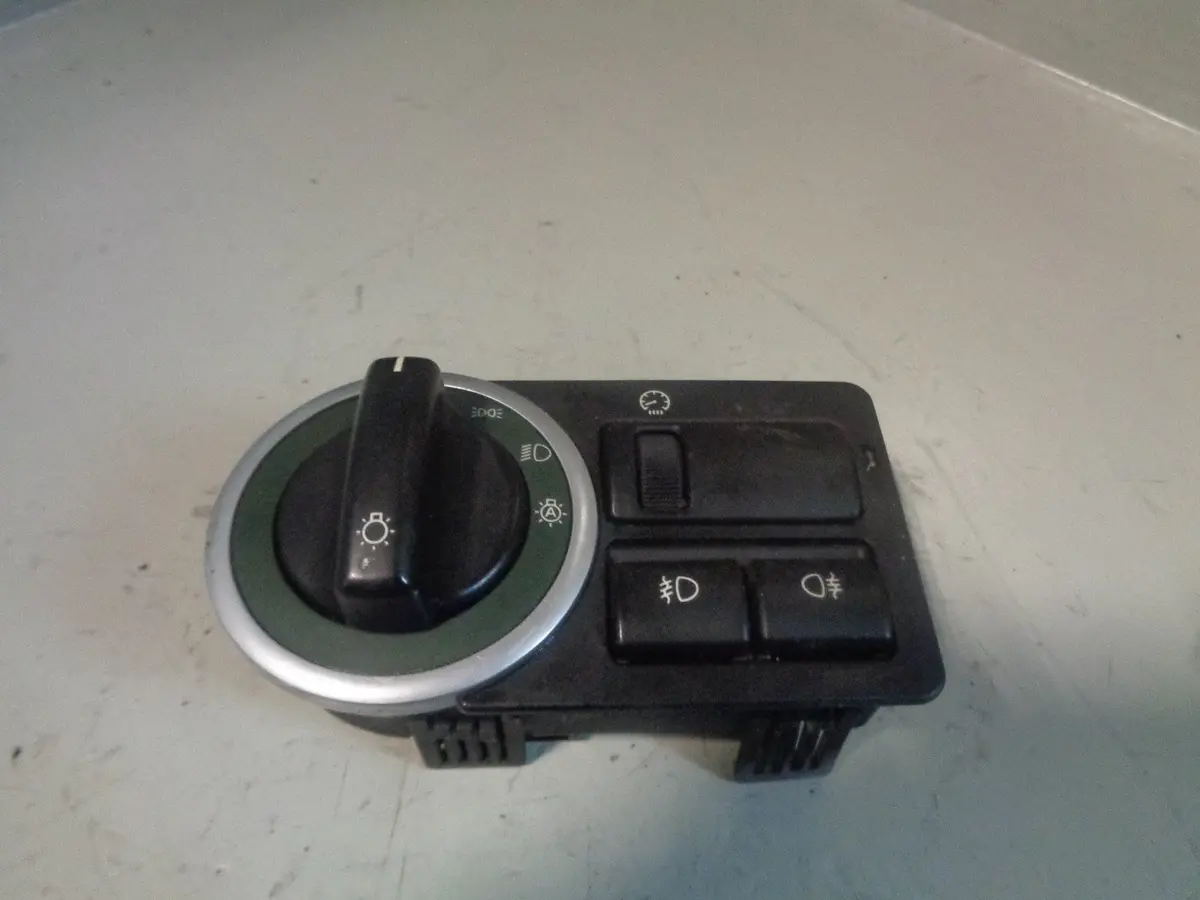 Range Rover L322 Headlight Switch Controls Green Surround Yud500880puy 1