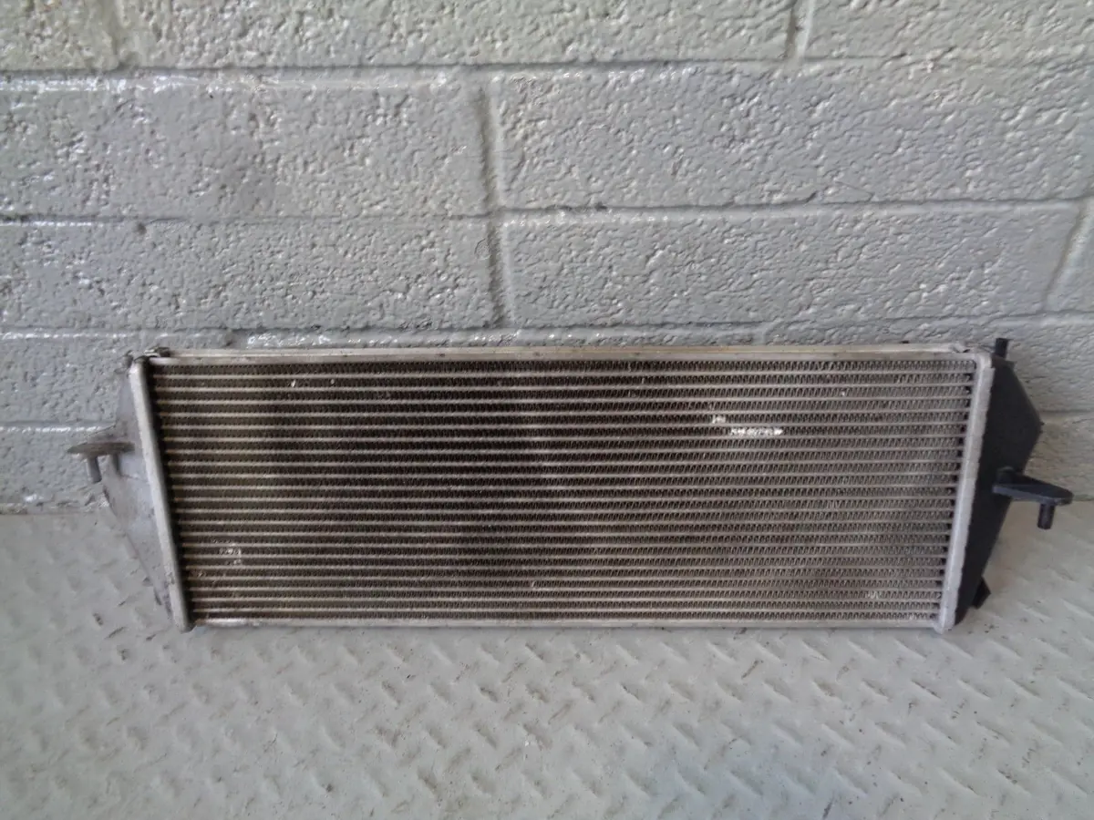 Discovery 2 Intercooler Radiator Td5 10P Esr3777 Land Rover 1998 To 2002 1