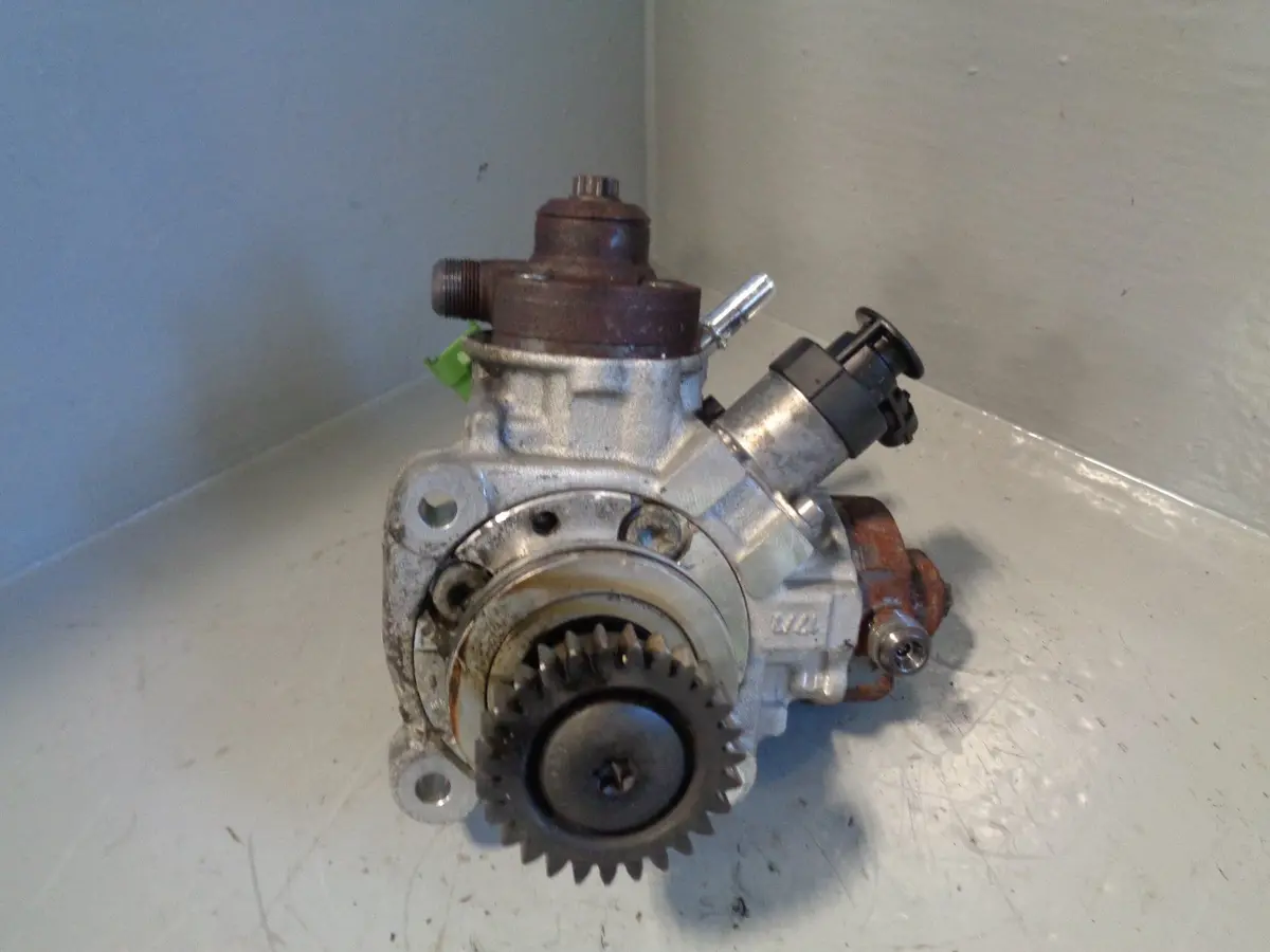 Range Rover L322 Injector Fuel Pump 4.4 Tdv8 Al3q9b395ea High Pressure 1