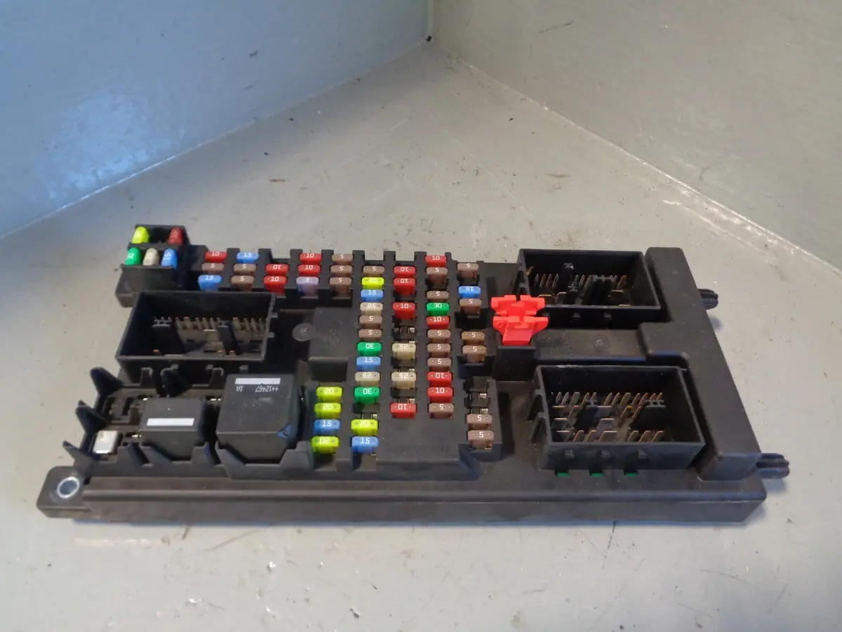 Fuse Box Body Control Module Ch22-14F041-Be Range Rover Sport Discovery 4 1