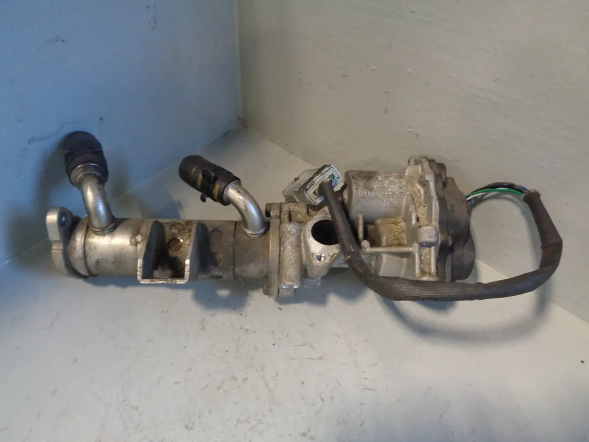 Range Rover Sport Valve & Cooler Off Side 3.6 Tdv8 6H4q 9Y493 Df 2006 To 2009 1