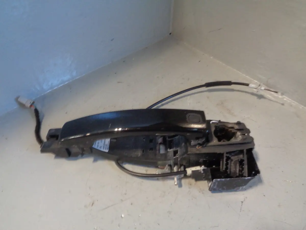 Range Rover Sport Door Handle Near Side Front External Black Keyless L320 1