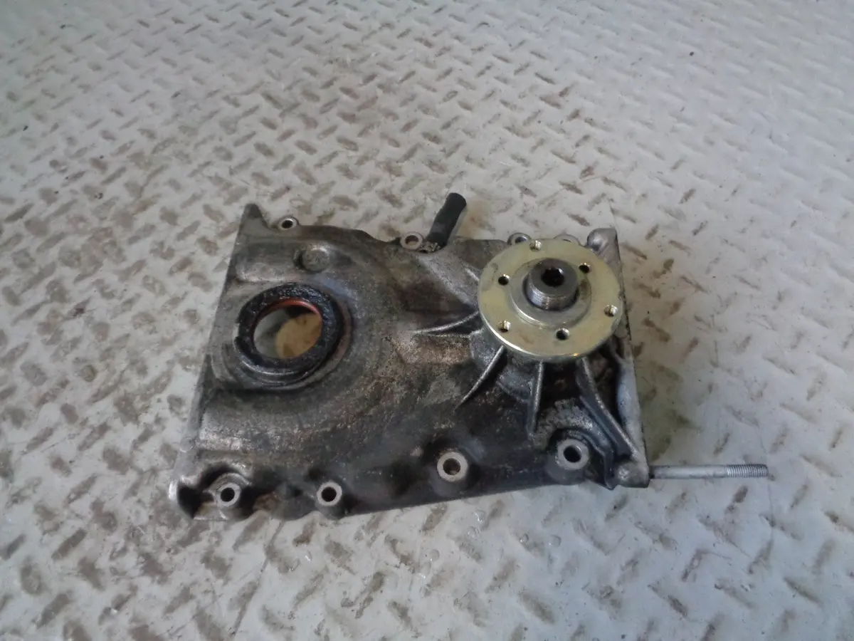 Discovery 2 / Defender Timing Chain Cover Front Hrc2897 2.5 Td5 Land Rover 1
