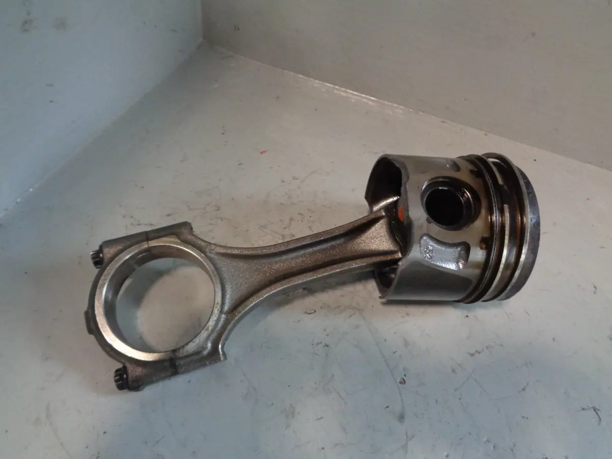 Range Rover Evoque Piston And Con Rod X 1 2.2 Sd4 L538 2011 To 2018 1