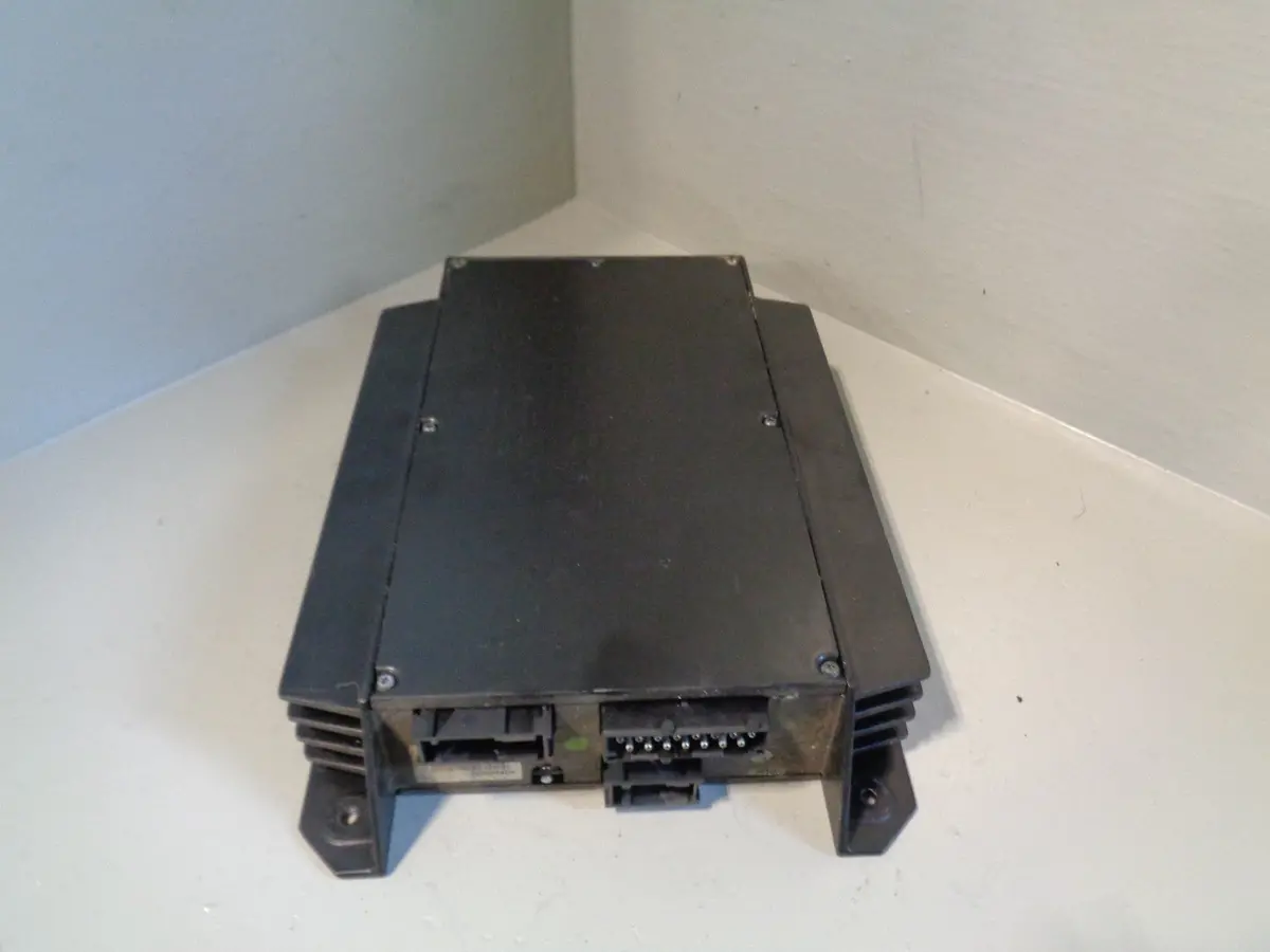 Range Rover L322 Amplifier Amp Vogue Lear Xqk000030 2002 To 2006 1