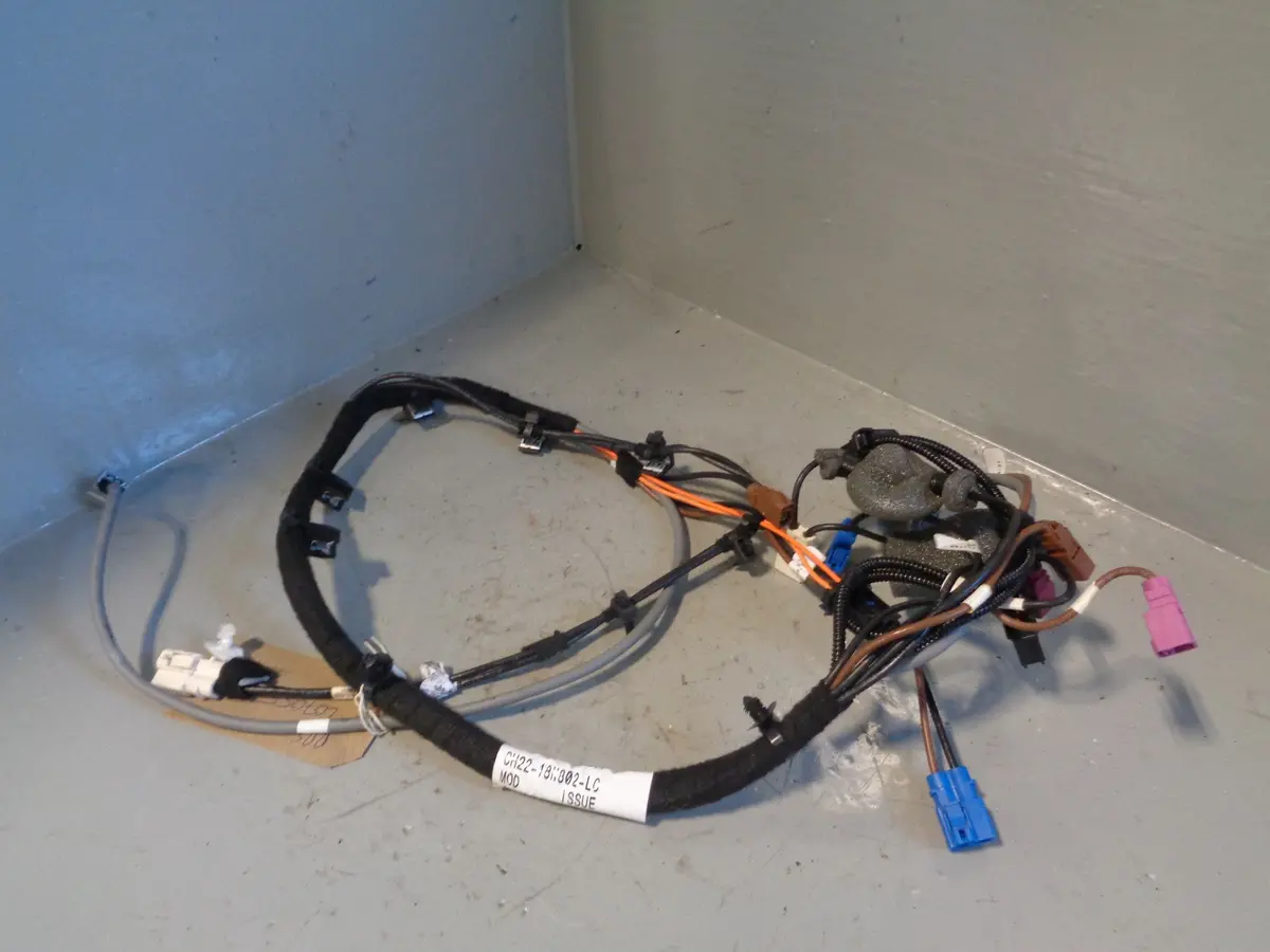 Range Rover Sport Ice Sat Nav Wiring Loom Ch22-18N802-Lc 2009 To 2013 1