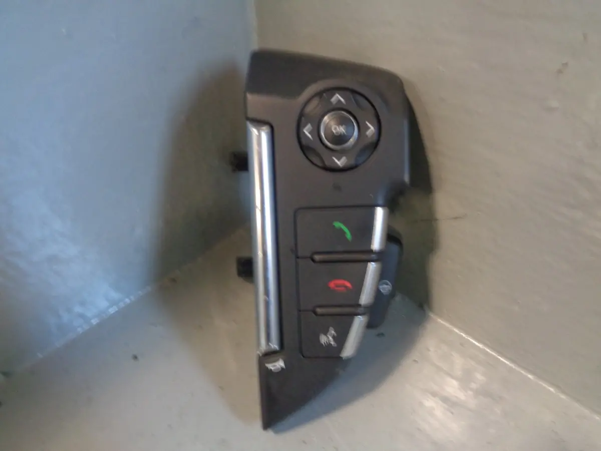 Range Rover Sport Steering Wheel Audio Controls L320 Ch32-13D767-Da 1