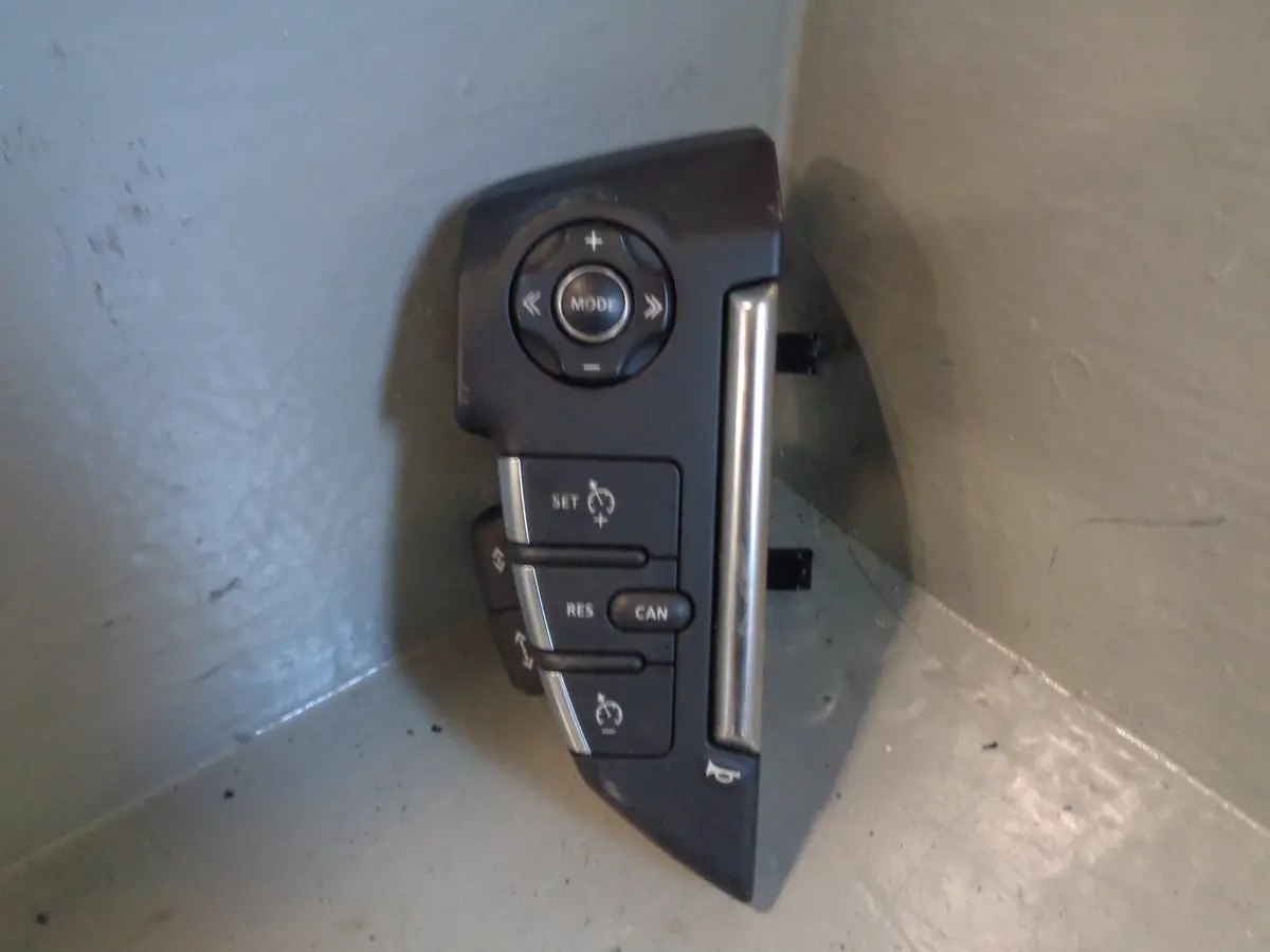 Range Rover Sport Steering Wheel Cruise Control Switches L320 Ch32-13D767-Ba 1
