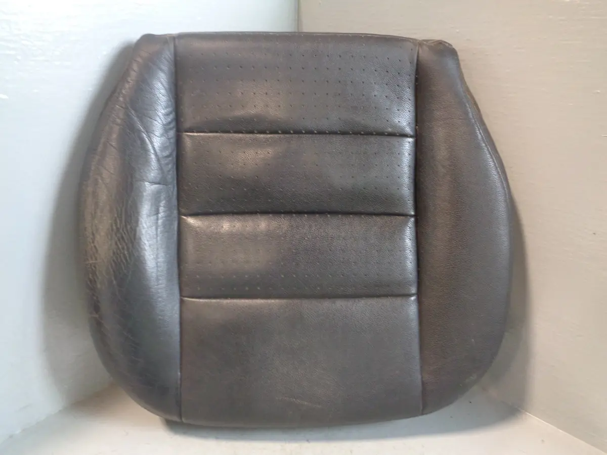 Discovery 3 Seat Padded Base Off Side Front Black Leather Land Rover K16025 1