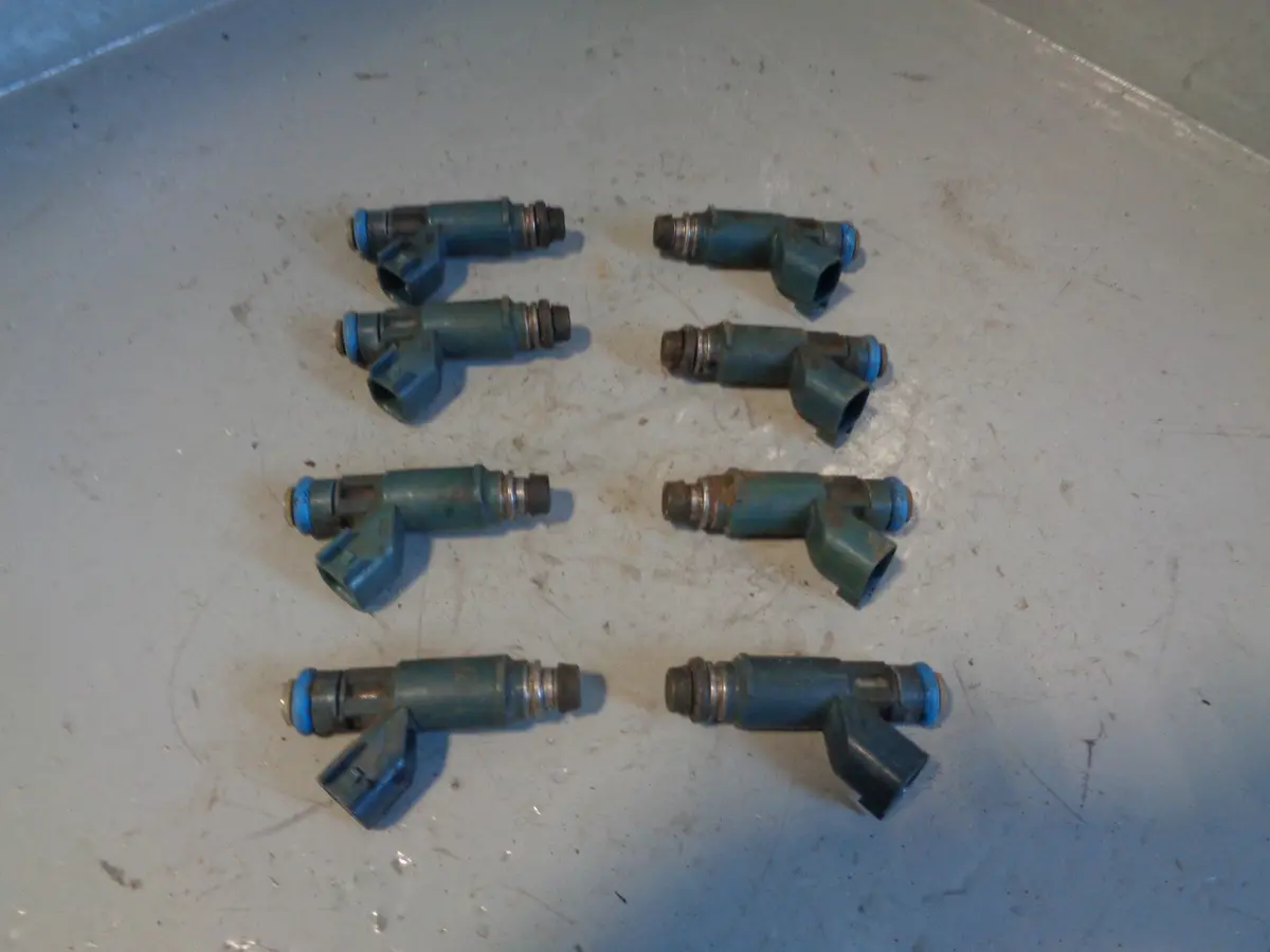 Range Rover L322 Fuel Injector Set Of 8 Petrol 4.2  Aj-V8 Supercharged 1