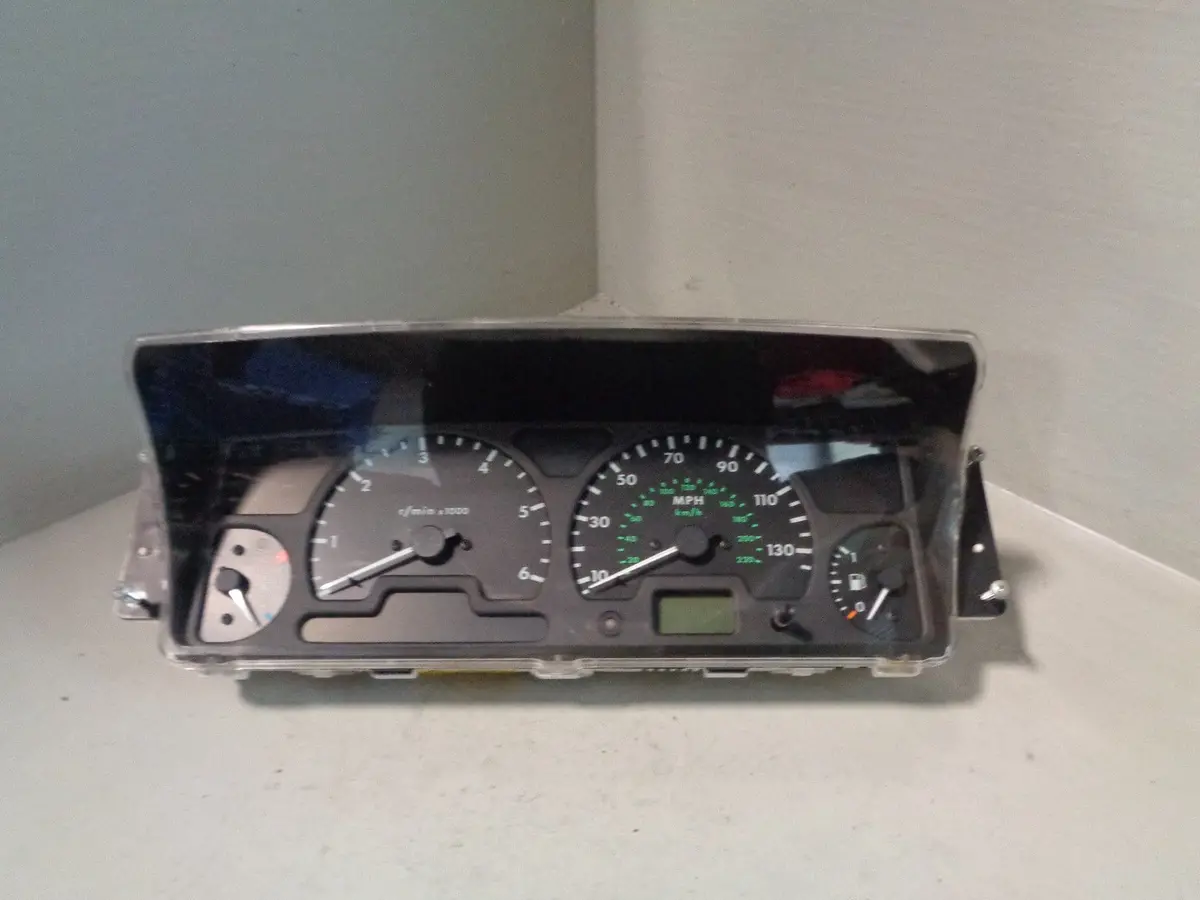 Discovery 2 Instrument Cluster Assembly Speedo Yac114010 V8 Petrol Land Rover 1