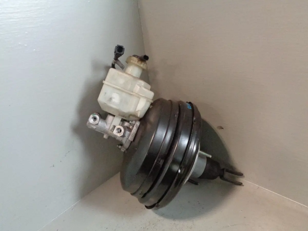Discovery 3 Brake Servo Master Cylinder Automatic Auto Land Rover 2004 To 2009 1
