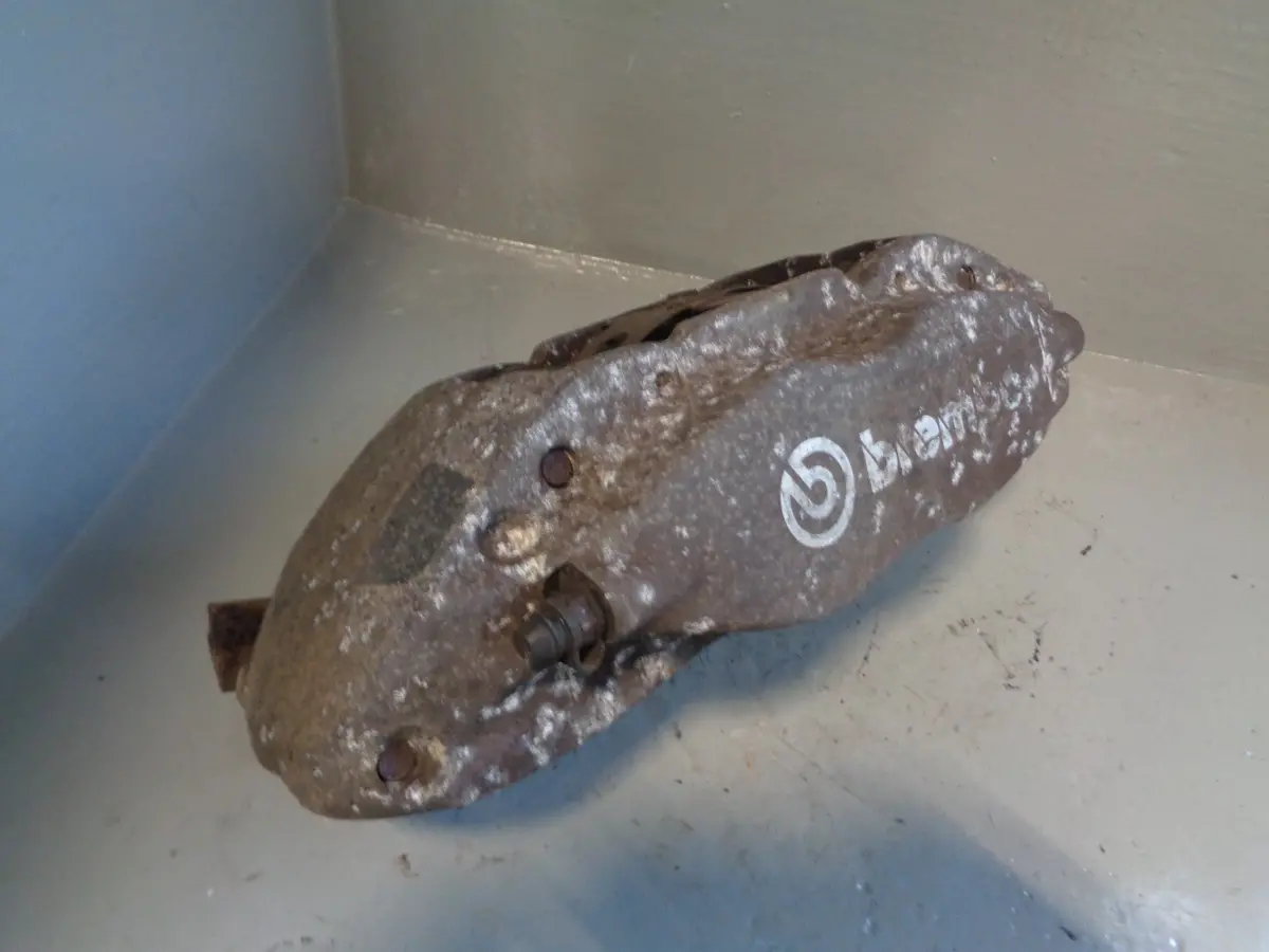Range Rover Brake Caliper L322 Brembo Near Side Front 4 Piston Seb500391 L10065 2
