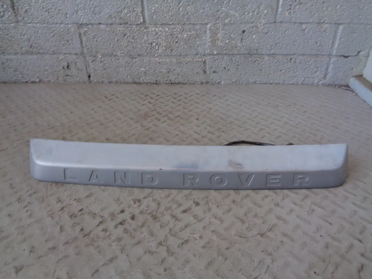 Freelander 2 Tailgate Handle Number Plate Lights Land Rover 2006 To 2011 R06055 1