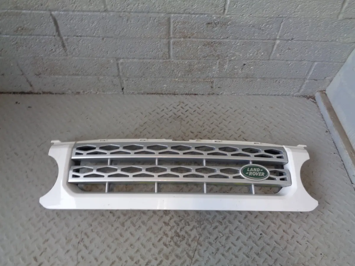 Discovery 4 Grille Front Fuji White Land Rover 2009 To 2016 L22015 1