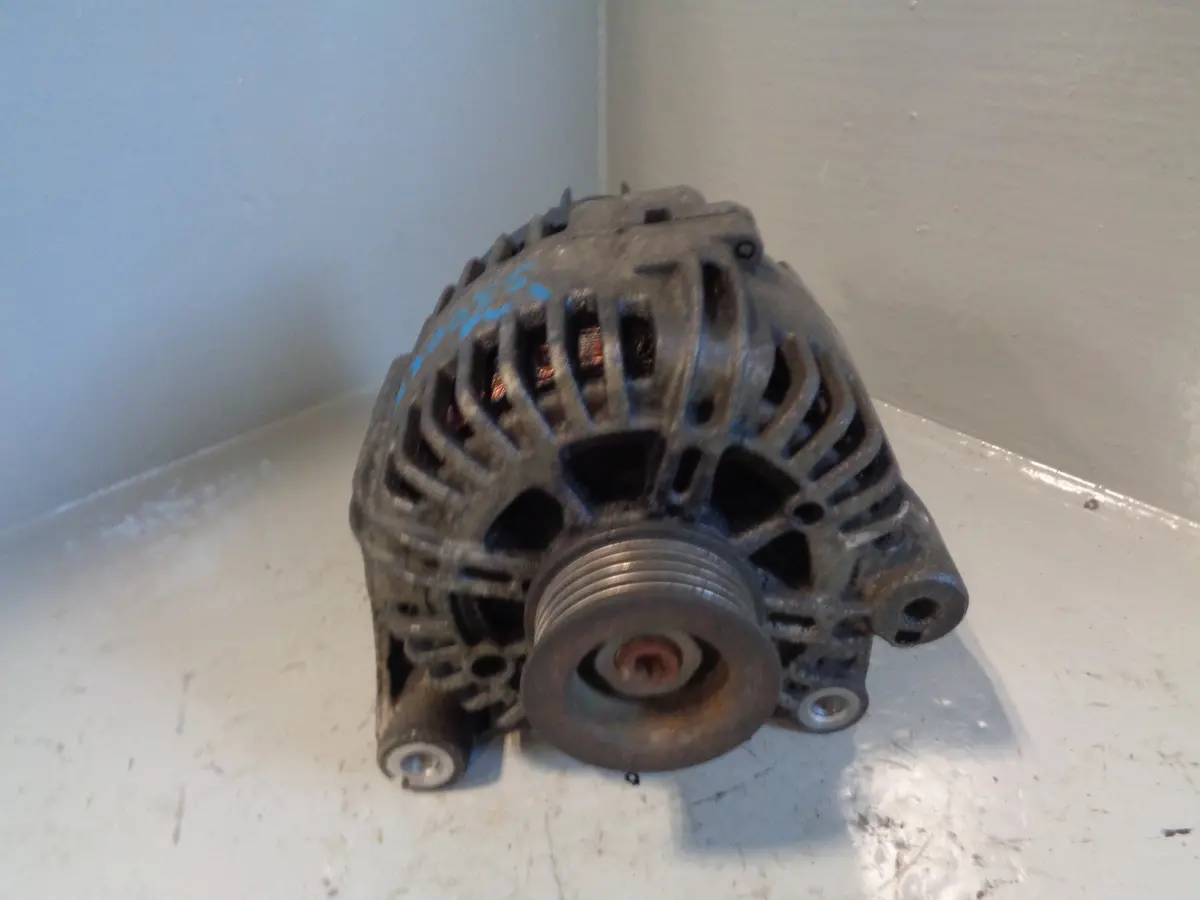 Freelander 1 Alternator Td4 2.0 2 Pin Land Rover Yle500170 2001 To 2006 1
