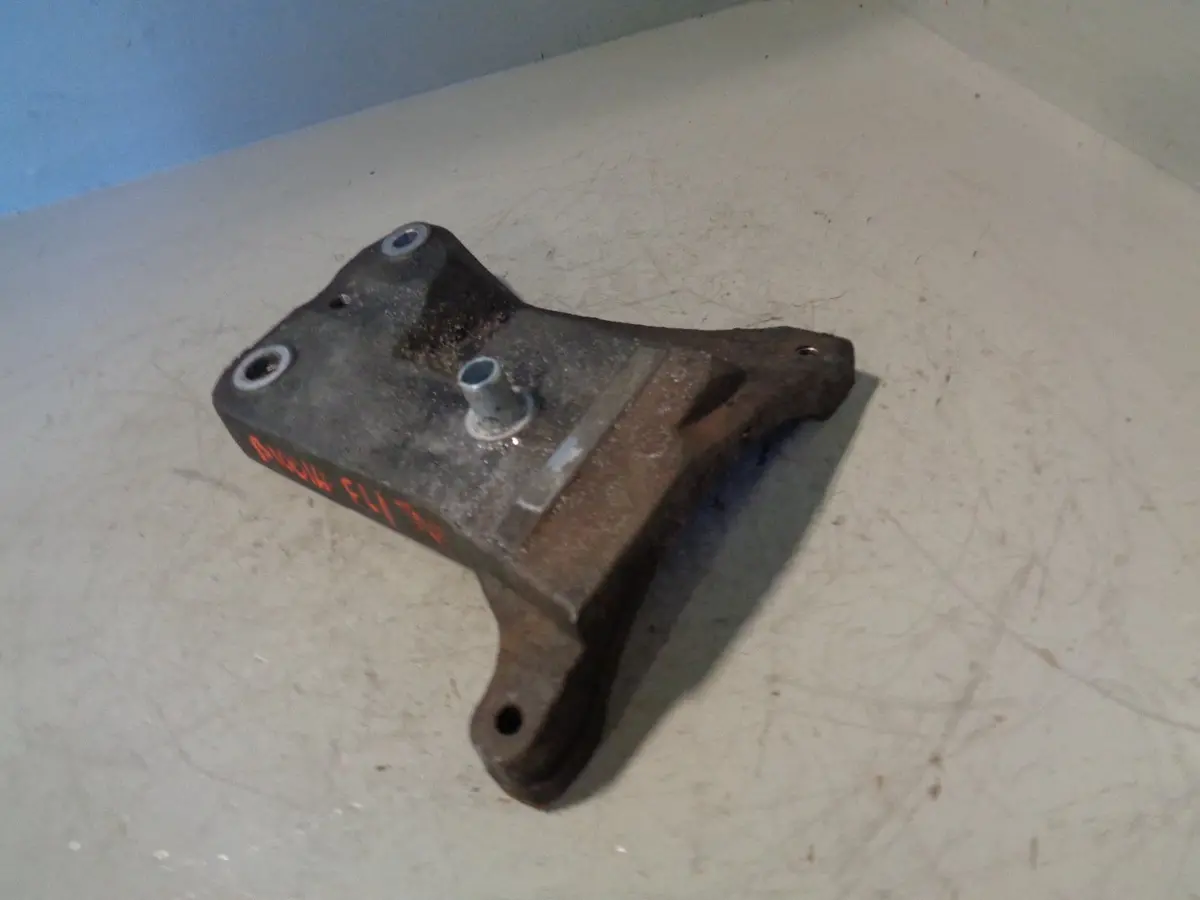 Freelander 1 Engine And Gearbox Mount Bracket 2.0 Td4 Jpd100630 2001 To 2006 2