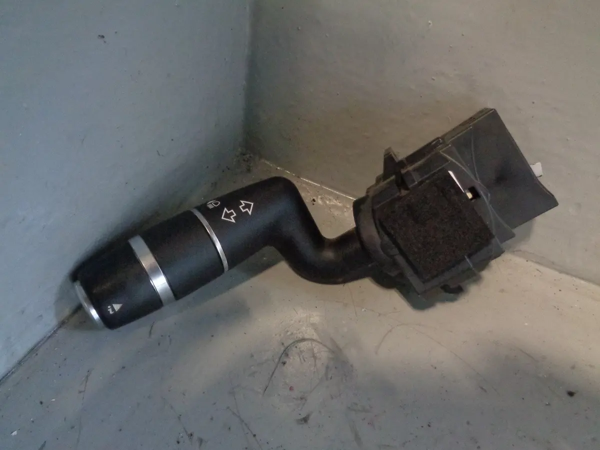 Discovery 4 Indicator Headlight Control Stalk Land Rover 2009 To 2014 Silver 1