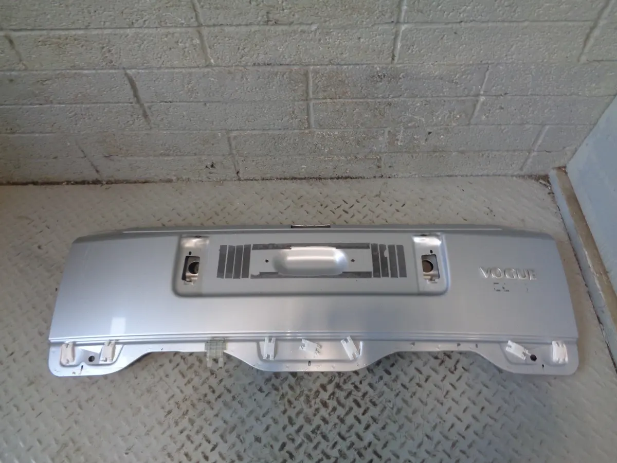Range Rover L322 Tailgate Lower Zermatt Silver Lrc 798 2010 To 2013 L03035 1