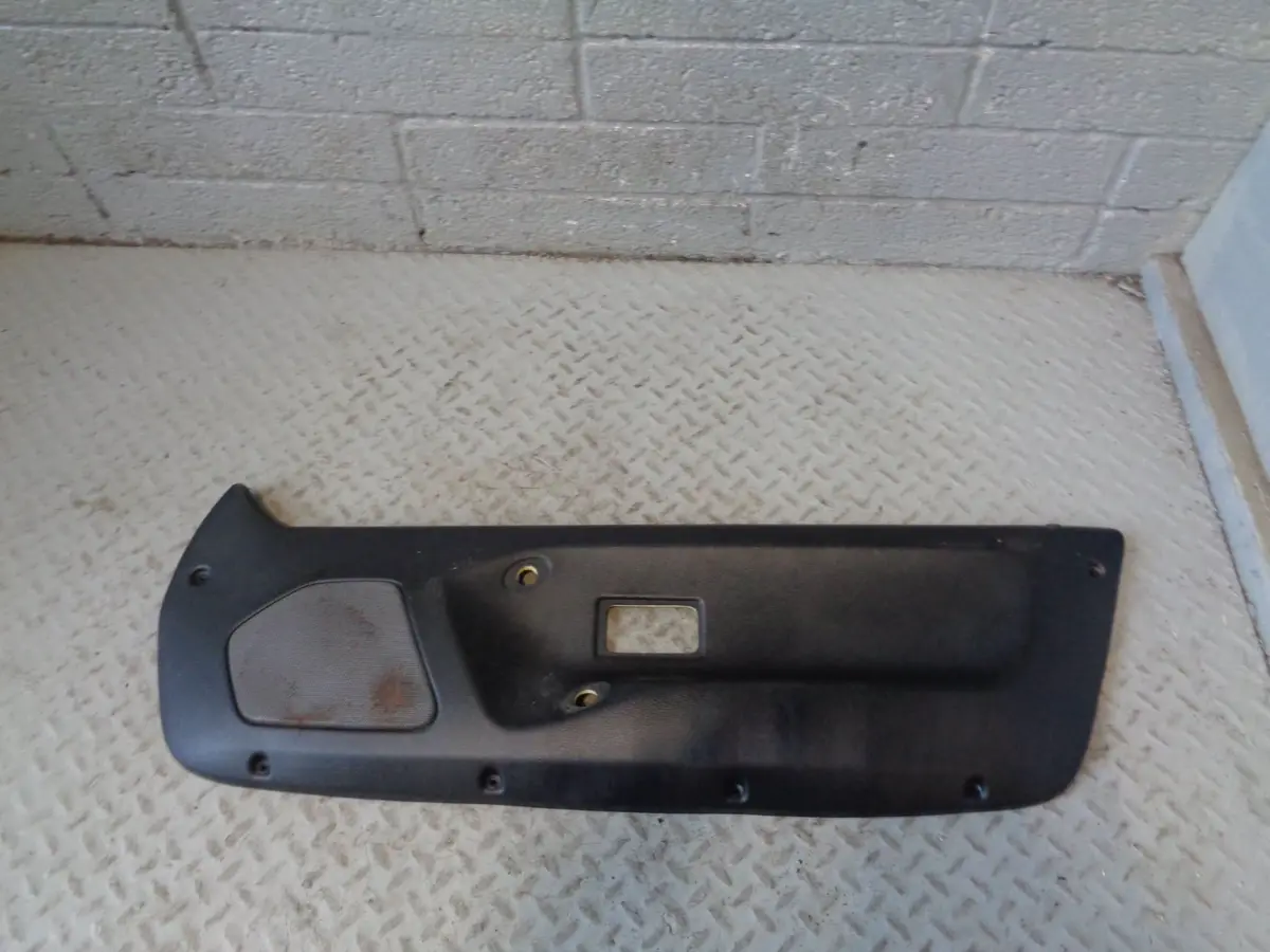 Freelander 1 Door Card Black Off Side Front Land Rover 2001 To 2004 1