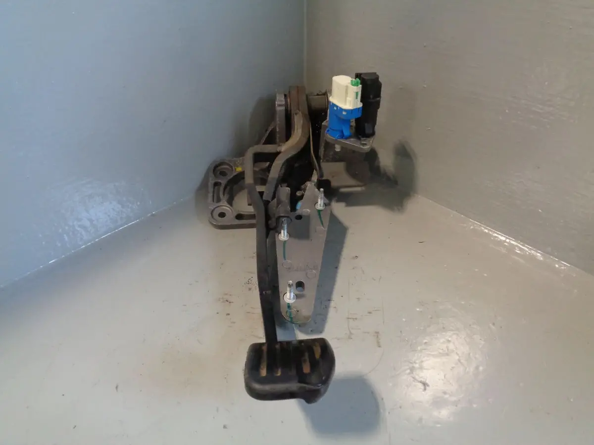 Freelander 2 Brake Pedal Land Rover 6G92 2D094fd Manual 2006 To 2011 1