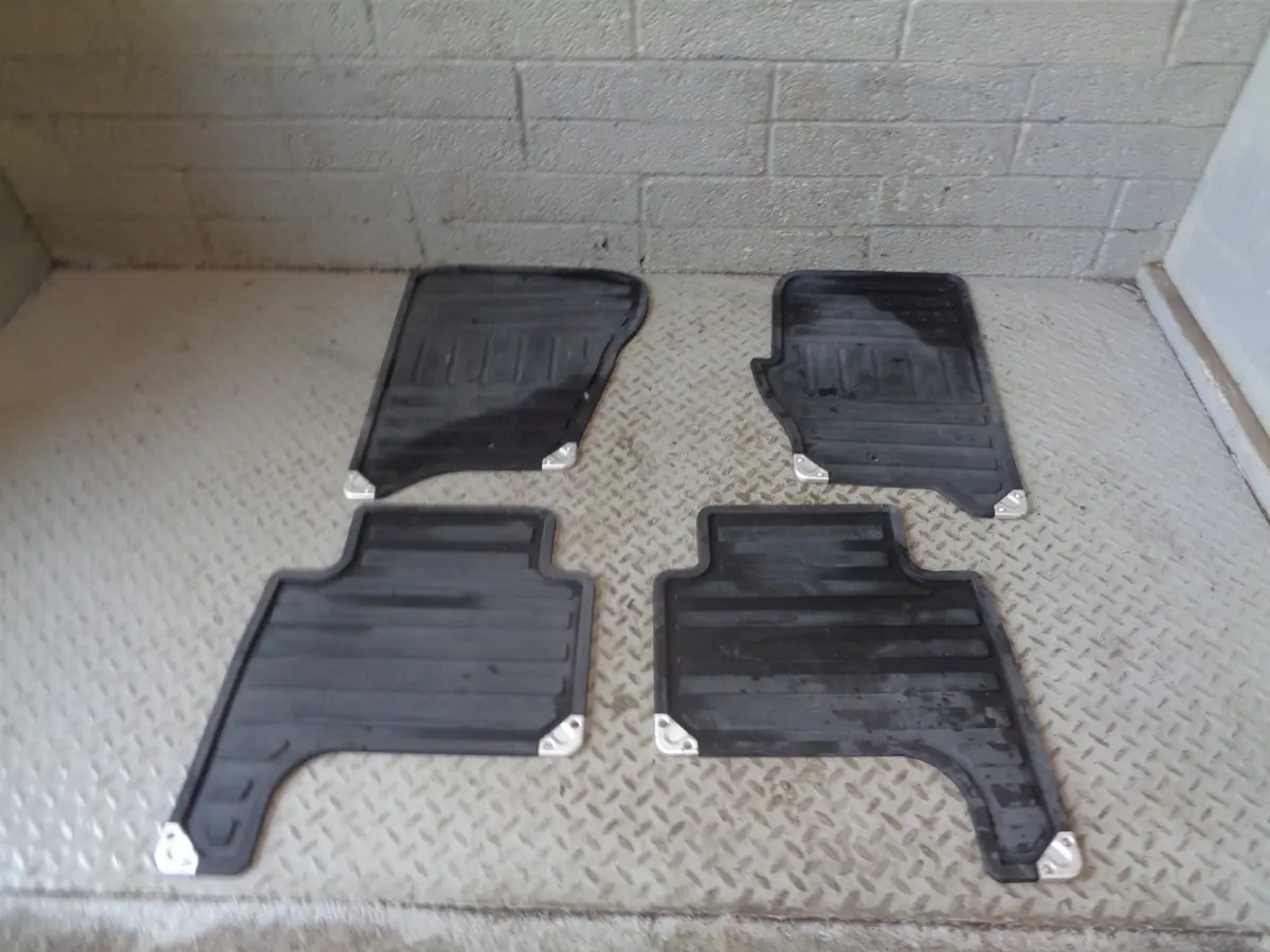 Range Rover Sport Floor Mats Rubber Heavy Duty L320 2005 To 2013 K03035 1