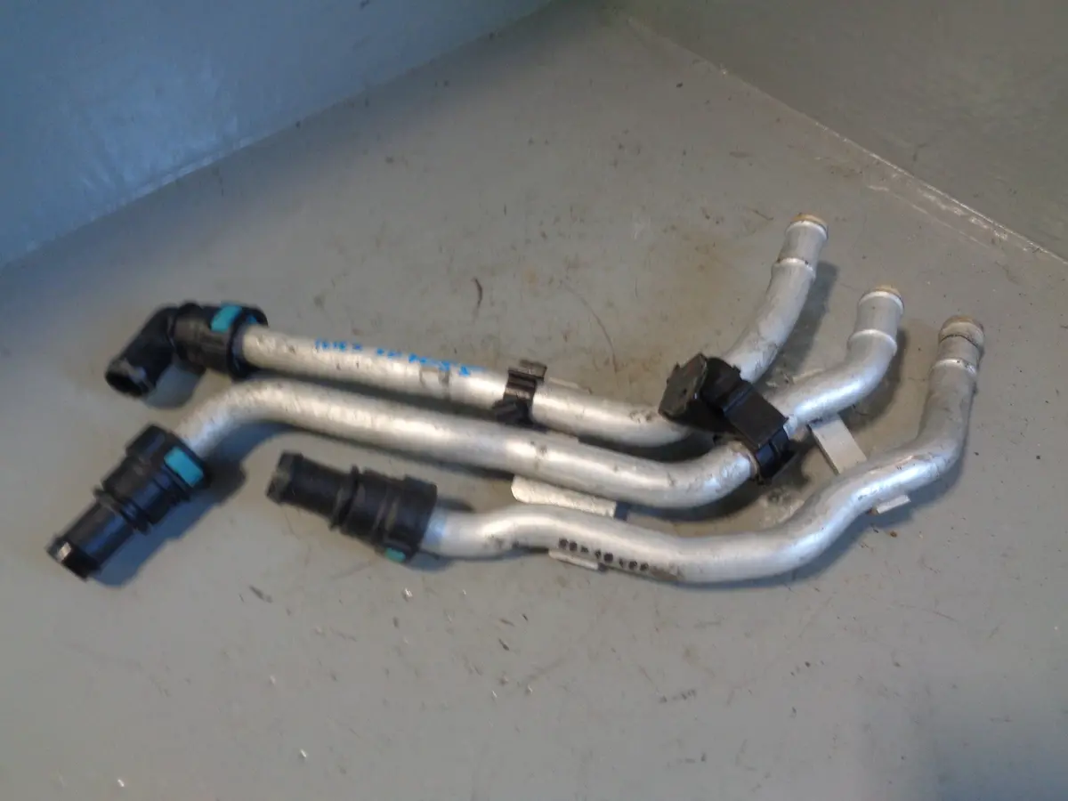 Coolant Pipes Metal Assembly 3.0 Tdv6 Land Rover Discovery 4 Range Rover Sport 1