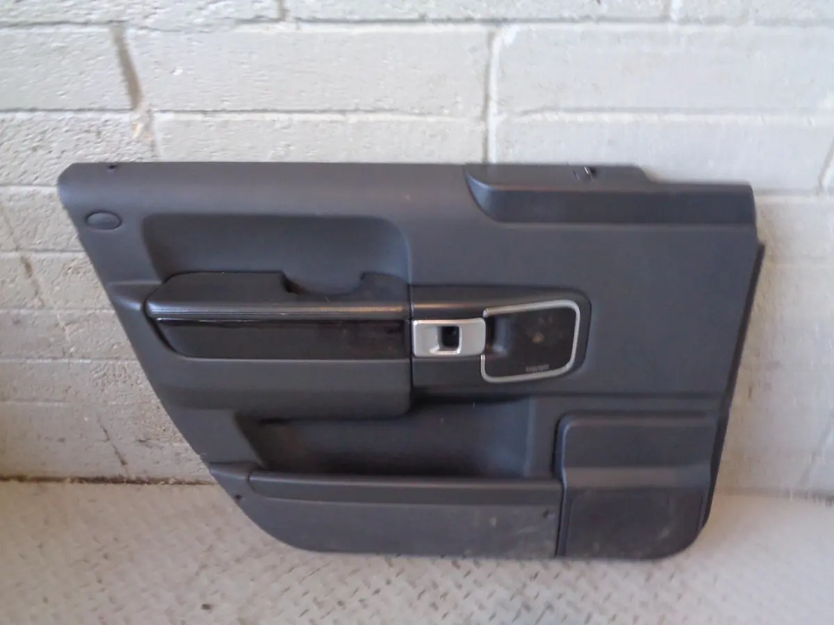 Range Rover L322 Door Card Near Side Front Black Facelift 2006 To 2009 R01045 1