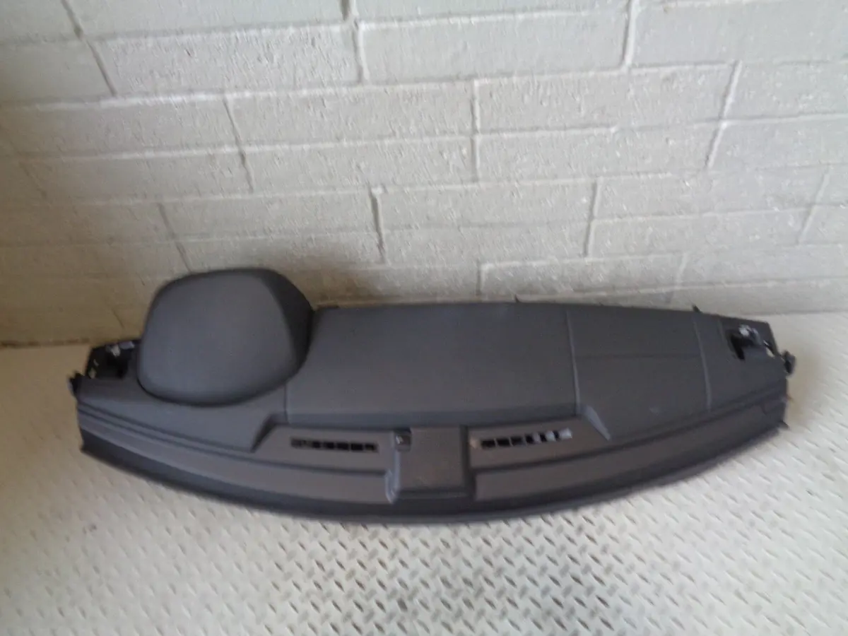 Range Rover Sport Dashboard For Sat Nav Vehicles Black L320 2005 To 2009 K27113 1