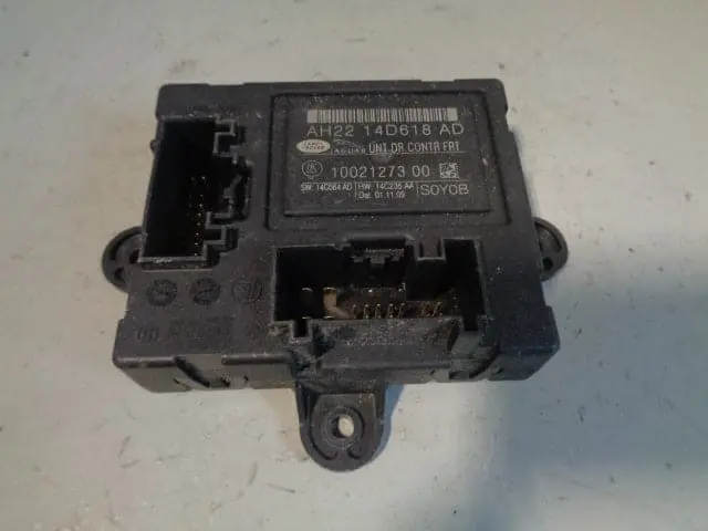 Jaguar Xf Door Control Module Ecu Off Side Front Ah22 14D618 Ad 2007 To 2015 1