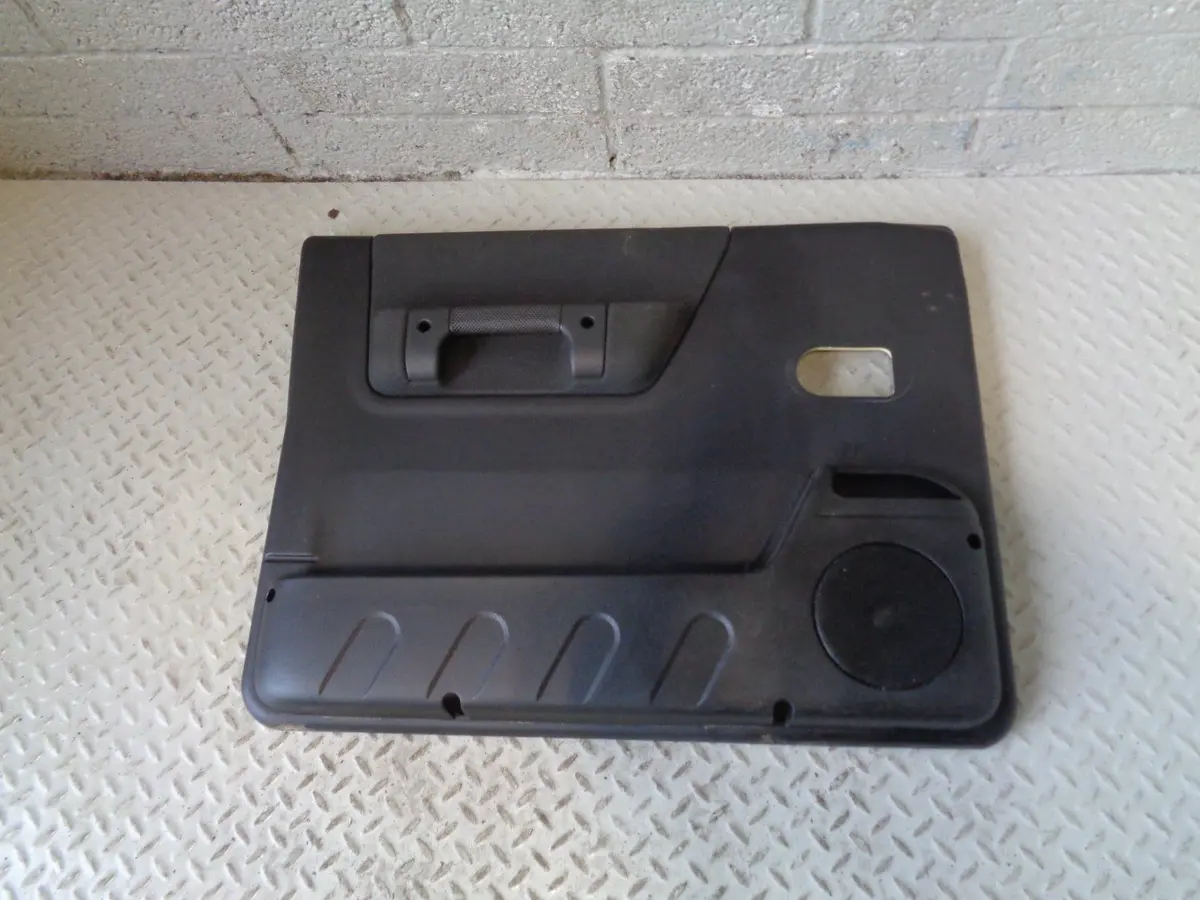 Discovery 2 Door Card Near Side Front Black Land Rover 2002 To 2004 R15123 1