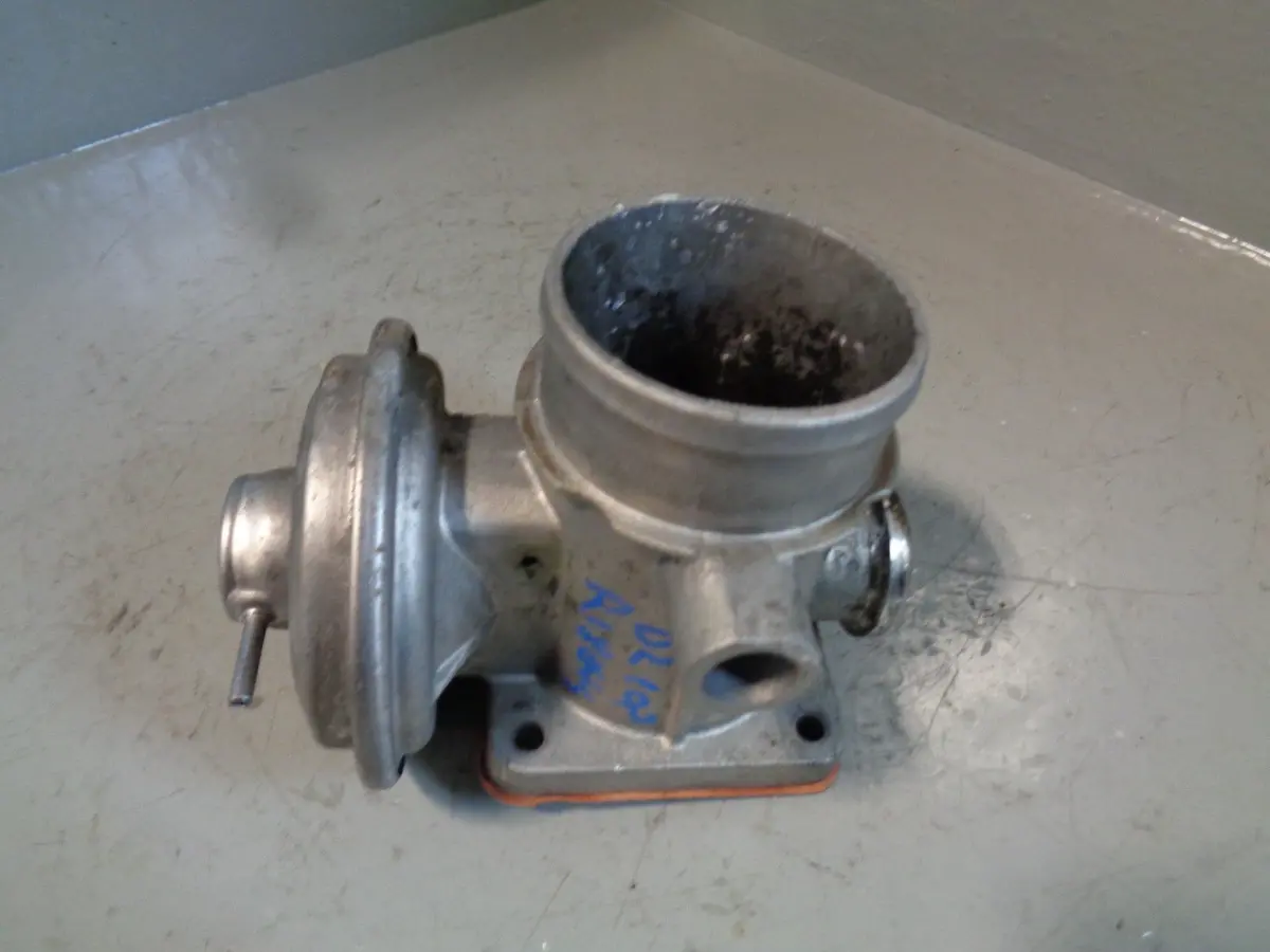 Discovery 2 Egr Valve Exhaust Gas Recirculation Td5 10P Land Rover 1998 To 2004 1