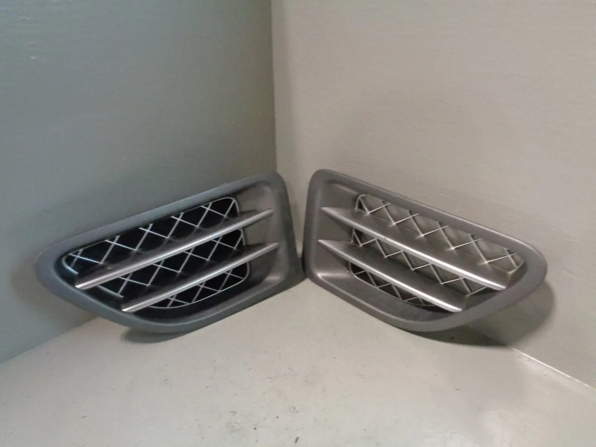 Range Rover Sport Wing Vents Pair Standard L320 In Grey And Silver 2005 To 2013 1