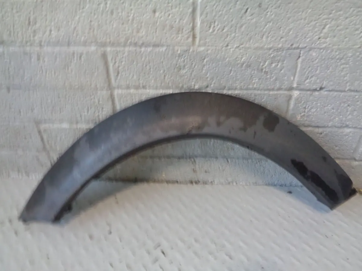 Freelander 1 Rear Wheel Arch Trim Off Side 3 Door Dfk100700 Land Rover 1