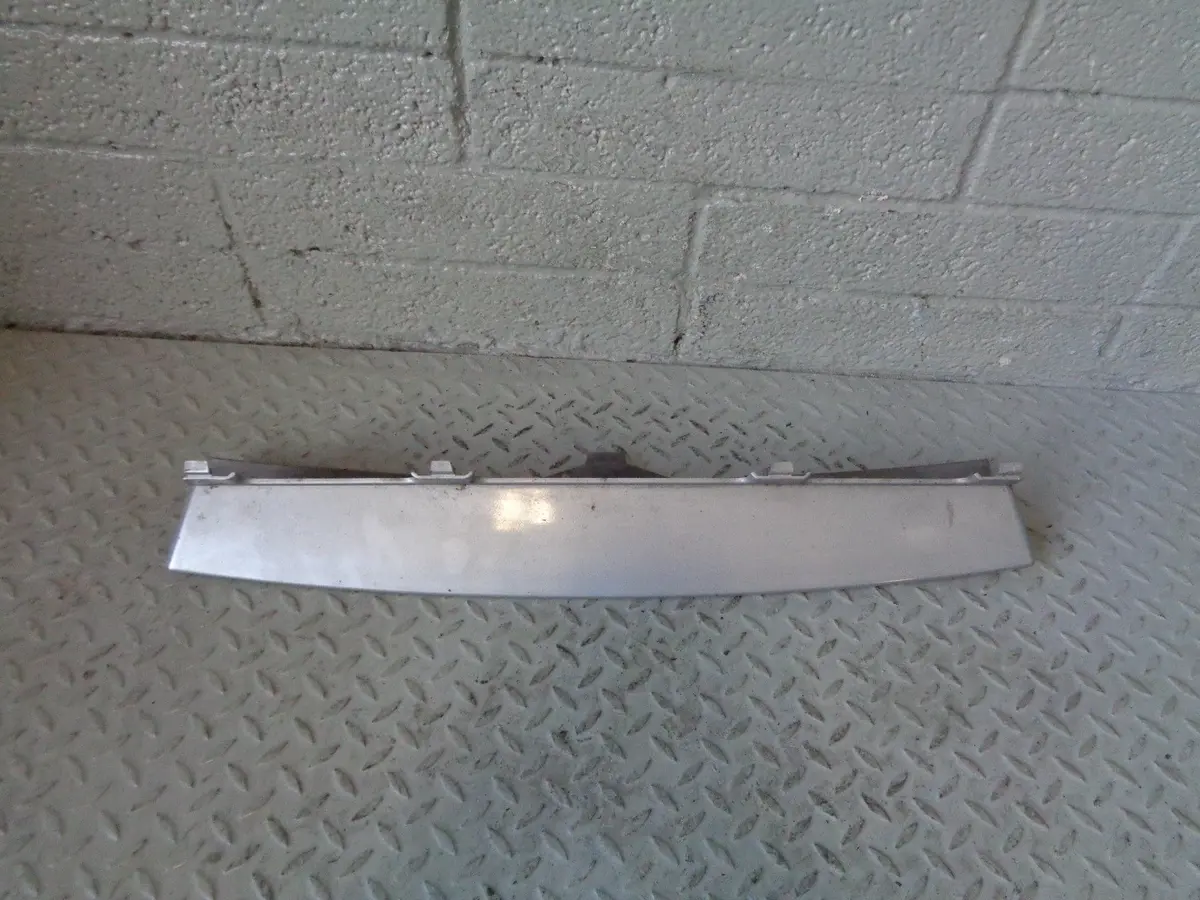 Range Rover Sport Front Towing Eye Cover Zermatt Silver L320 2005 To 2009 1