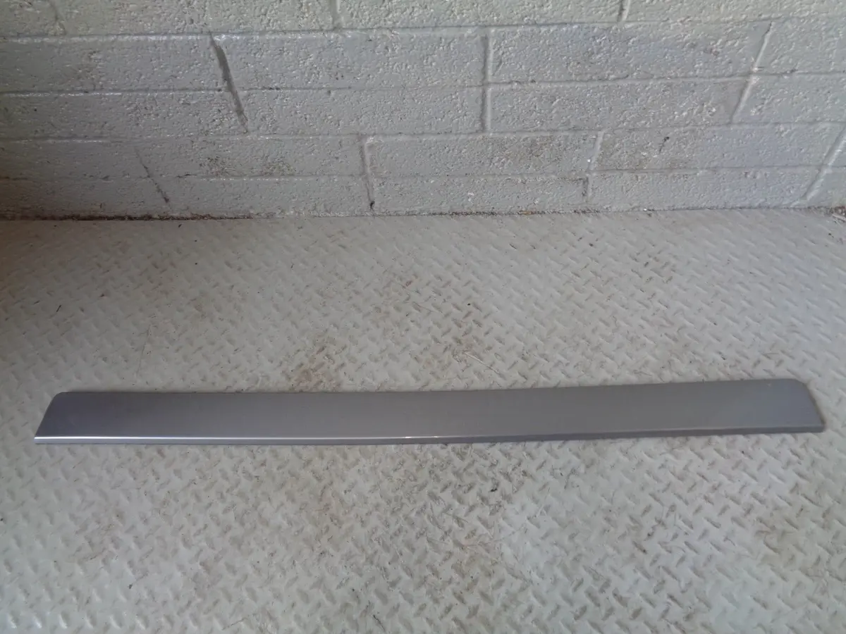 Range Rover L322 Lower Tailgate Trim In Orkney Grey 949 2009 To 2013 1