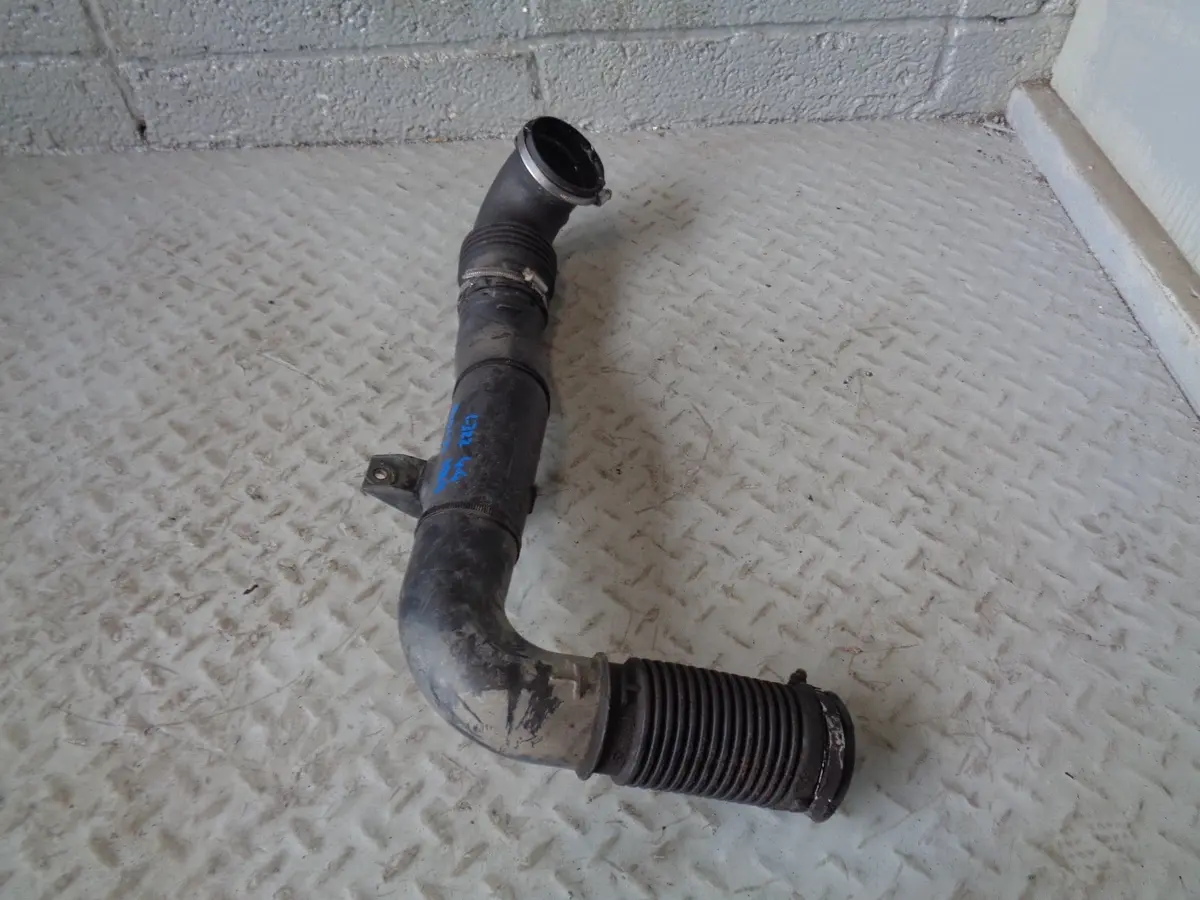 Range Rover L322 Air Intake Pipe 4.4 Tdv8 Bh42 9876 01 2010 To 2013 1