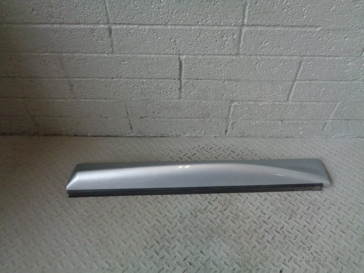 Range Rover Sport Door Moulding Trim Pod Off Side Front L320 Silver B03083 1