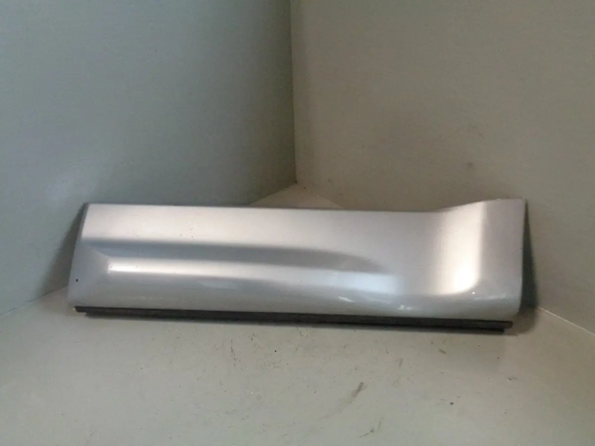 Range Rover Sport Door Moulding Trim Pod Near Side Rear L320 Silver B03083 1