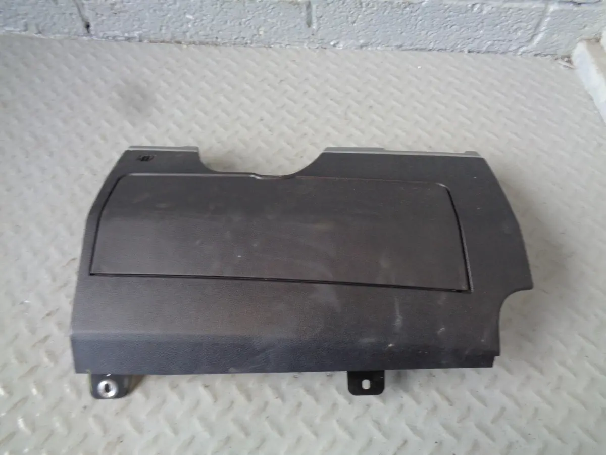 Freelander 2 Knee Airbag Lower Dash Panel Black Silver Land Rover R29054 1
